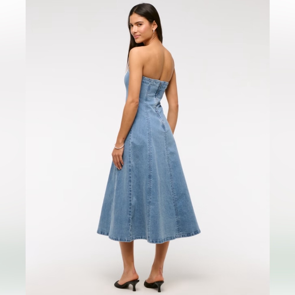 The A&F Mila Strapless Denim Midi Dress - Picture 2 of 8